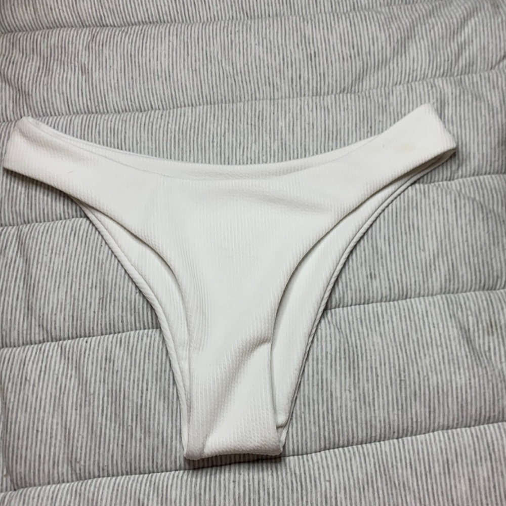 BIKINI BOTTOMS